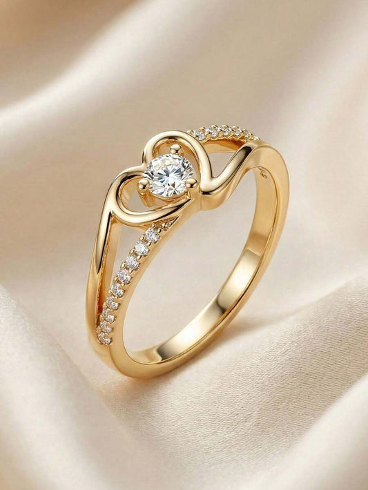 Charlotte – Elegant Ring with Sparkling Cubic Zirconia Heart